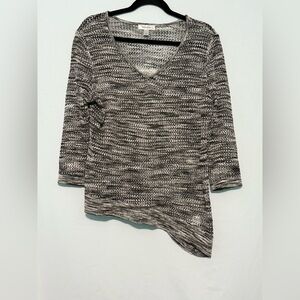 Dressbarn Asymmetrical Women's Gray Knit Long 3/4 Sleeve Sweater.